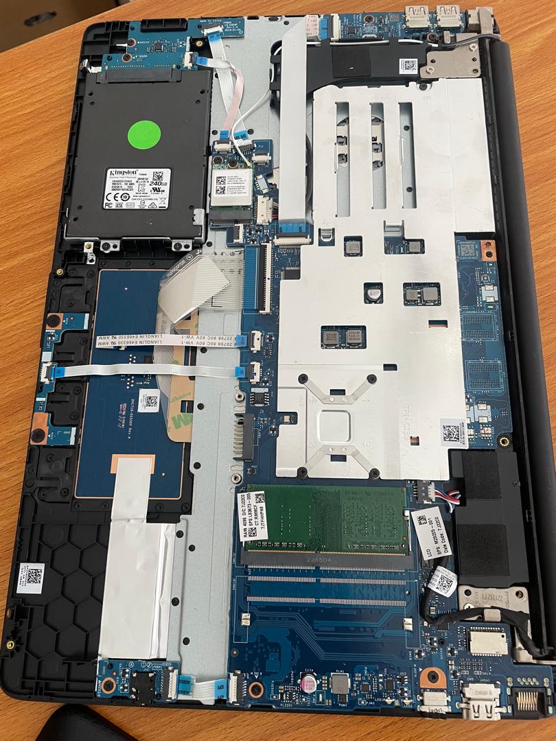 opovicomputers's tweet photo. Our Professional & Certified Technicians are always on standby for both consultancy and permanent solutions to your Hardware & Software problems
Visit our store today ,📍 Suite DFF02B, First Floor, K-City Plaza, Aminu Kano Crescent, Wuse 2, Abuja.
#Opovicomputers https://t.co/mr3Mw9lSUn