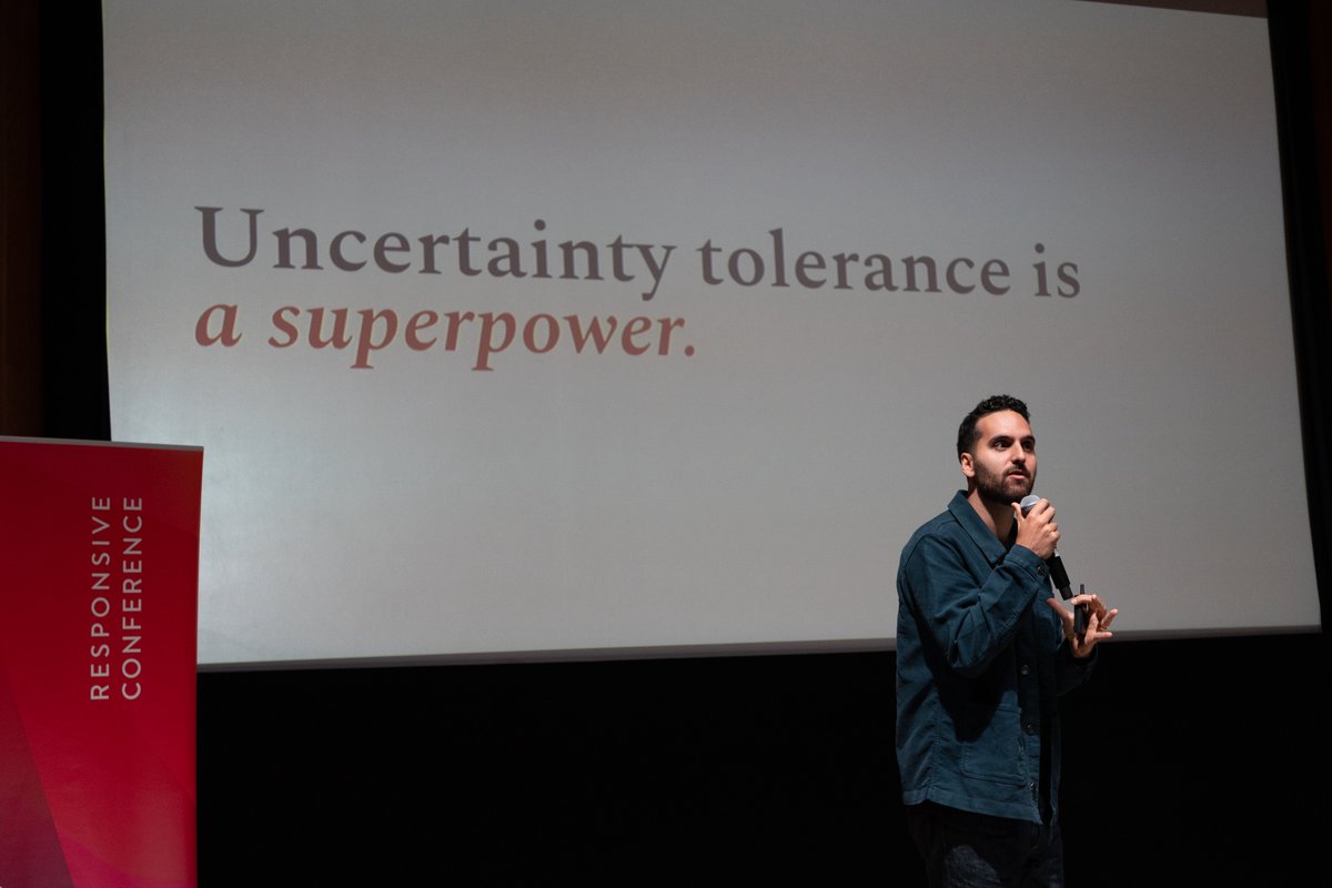 Responsive Conference tweet media