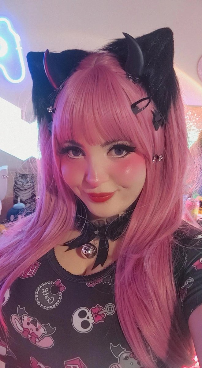 LetsPlayKitty tweet media