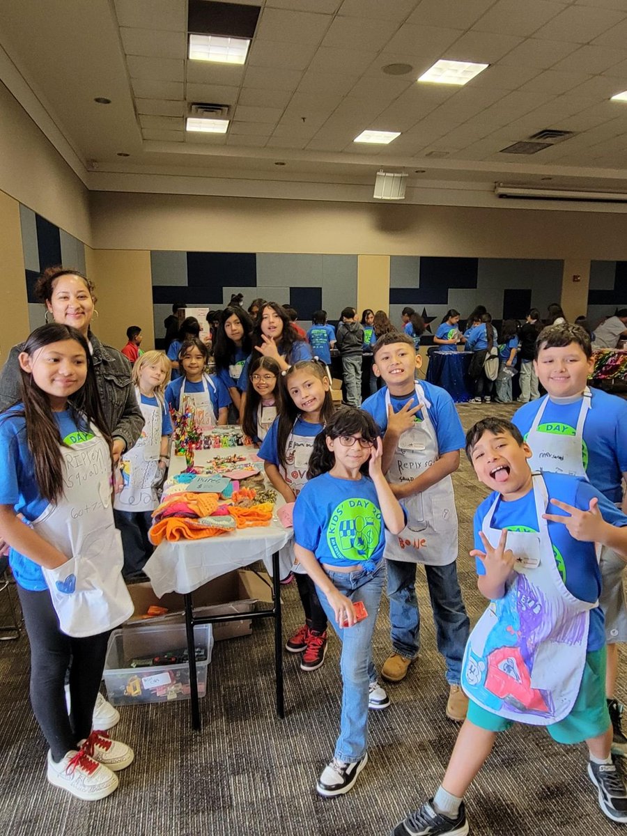 CGD_HCDE tweet media