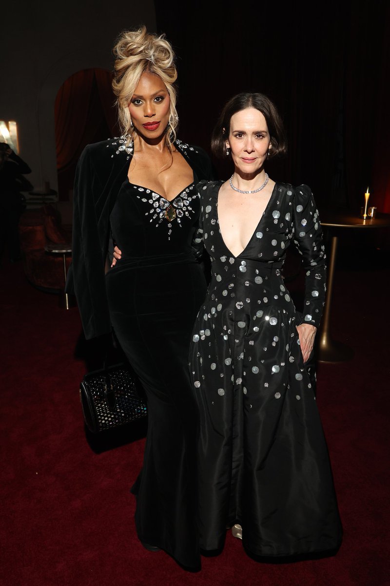 Sarah Paulson Brasil tweet media