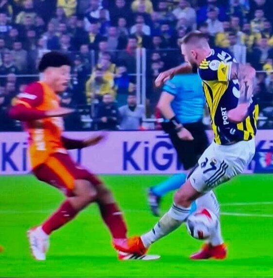 _driesgala's tweet photo. #YasinKoluİstemiyoruz https://t.co/UpxiLF3lL4