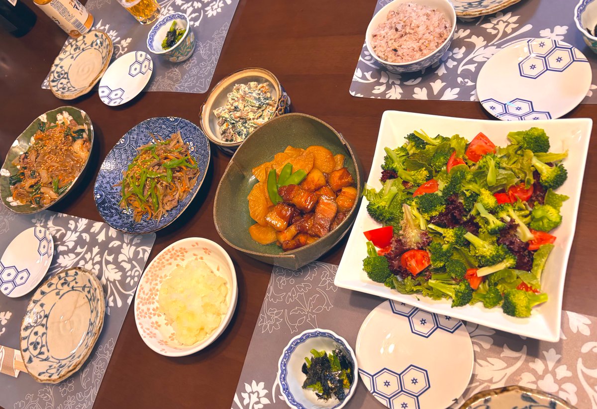 実家におります。。

おかあちゃんのおばんざいが最高すぎる😭👏✨