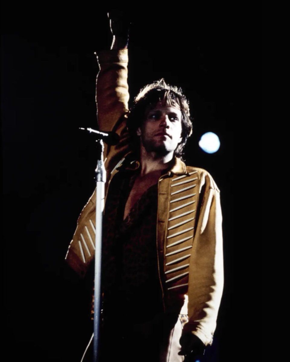 Island Records tweet media