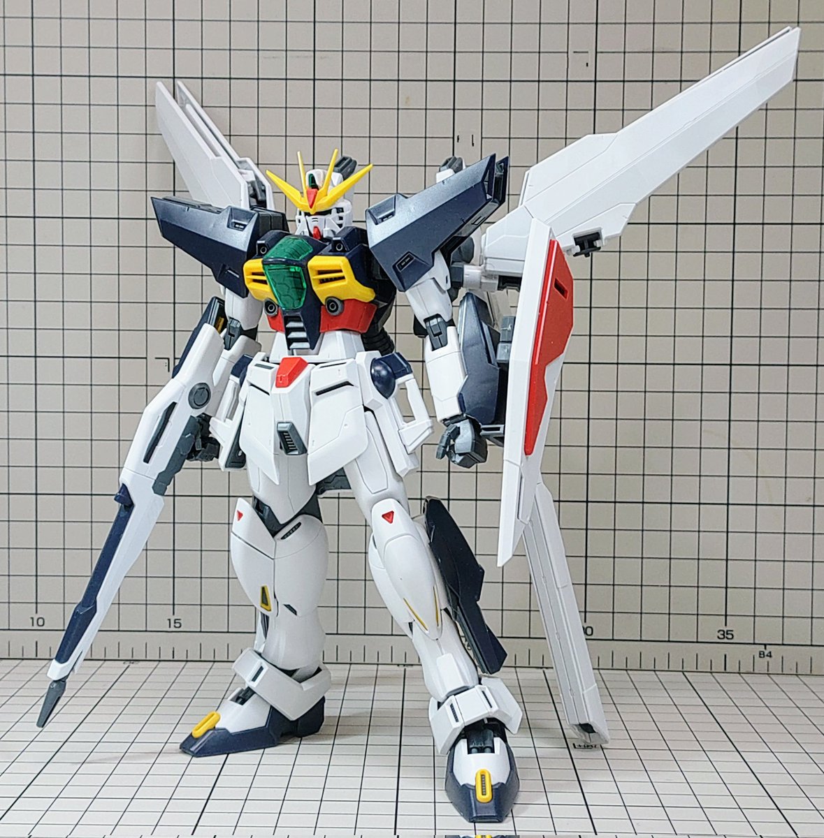 先週買ったMGダブルエックス組んだ