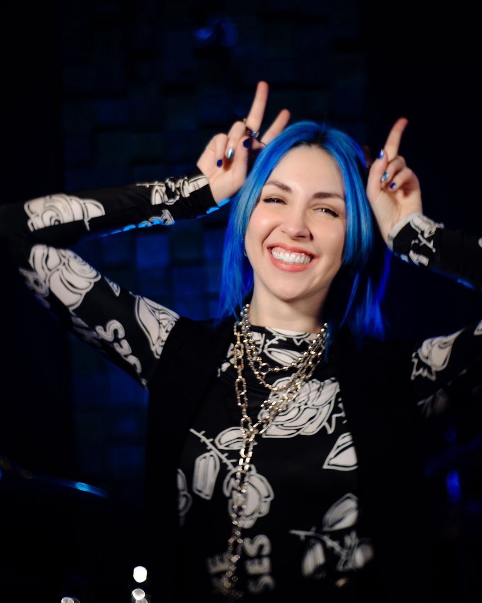 MandyBBlueOn's tweet photo. 🖤💙🩵MANDY B. BLUE🩵💙🖤
- 🔥😎
- 🦌☺️
- 🦌😘
- ✌🏻✨
. . .
Photos by @7hanter on Instagram📸
#MANDYBBLUE #NewProfilePic https://t.co/jEDBq4tjI8