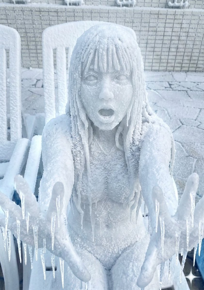 Cryokinesis1119's tweet image. ｢うふふ…あなたは恐怖の表情のほうがお似合いよ…｣

少女は二度と溶けることのない氷像と化した

#asfr 
#petrification
#frozen
#氷漬け
#氷像化
#固め