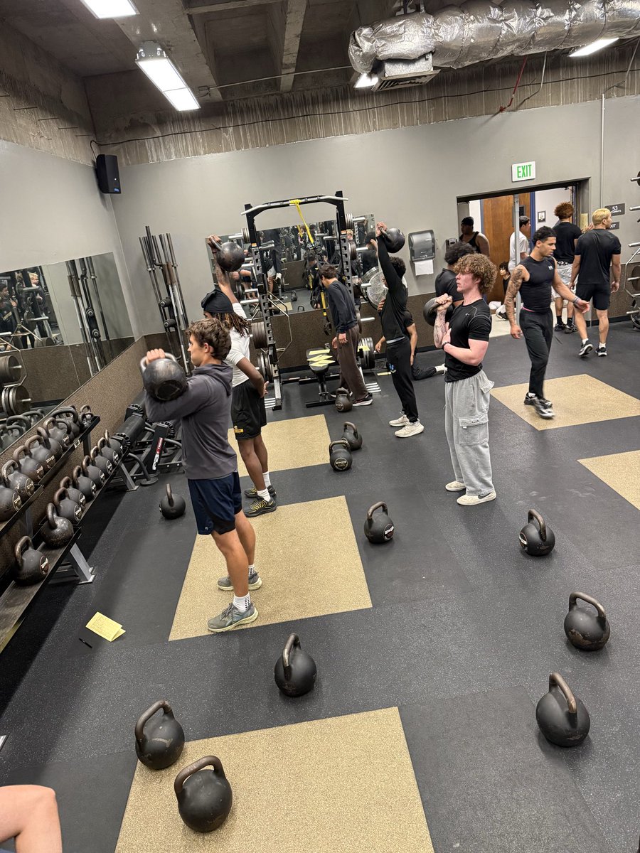 Cougars Football tweet media