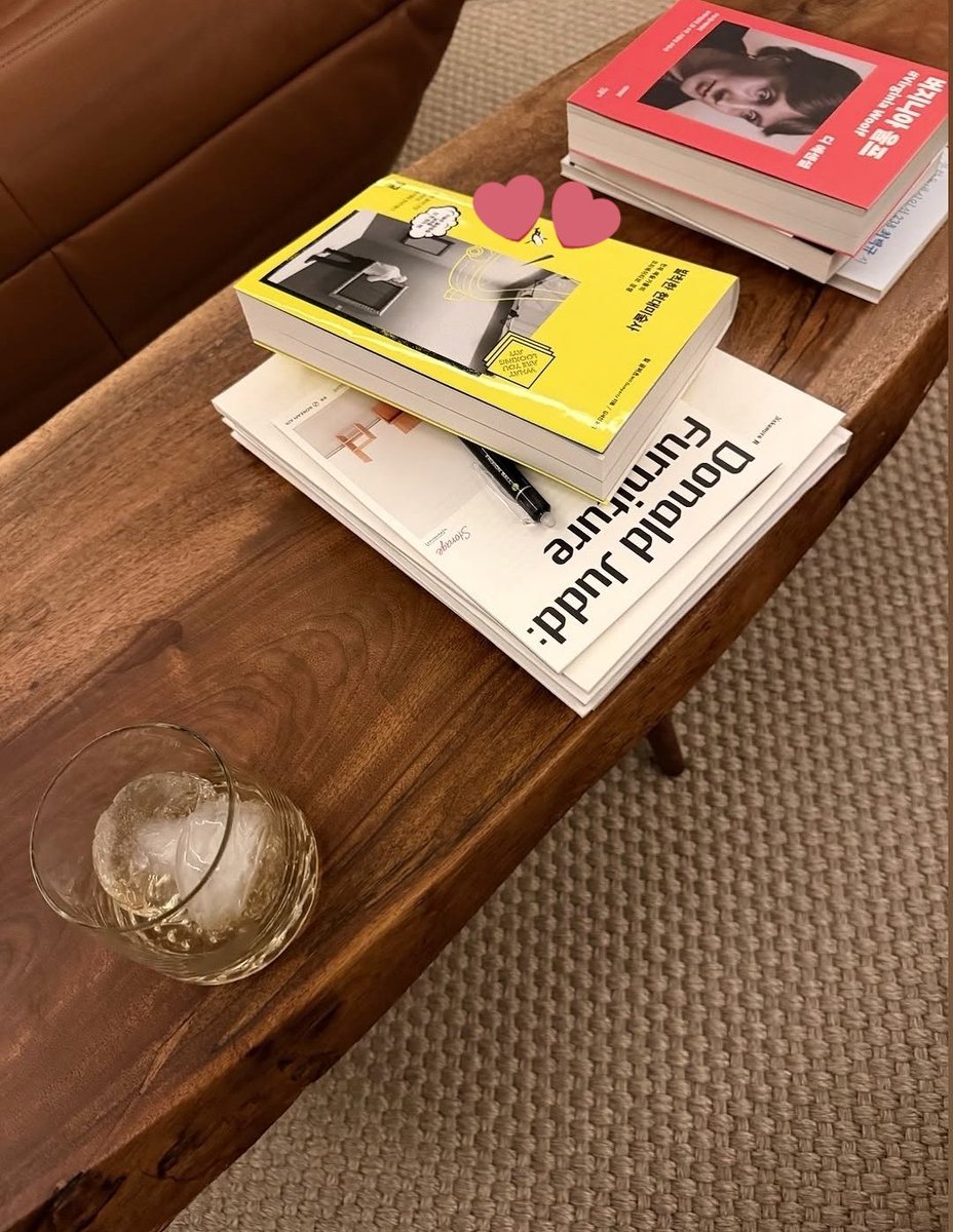 Namjoon's Library⁷ tweet media