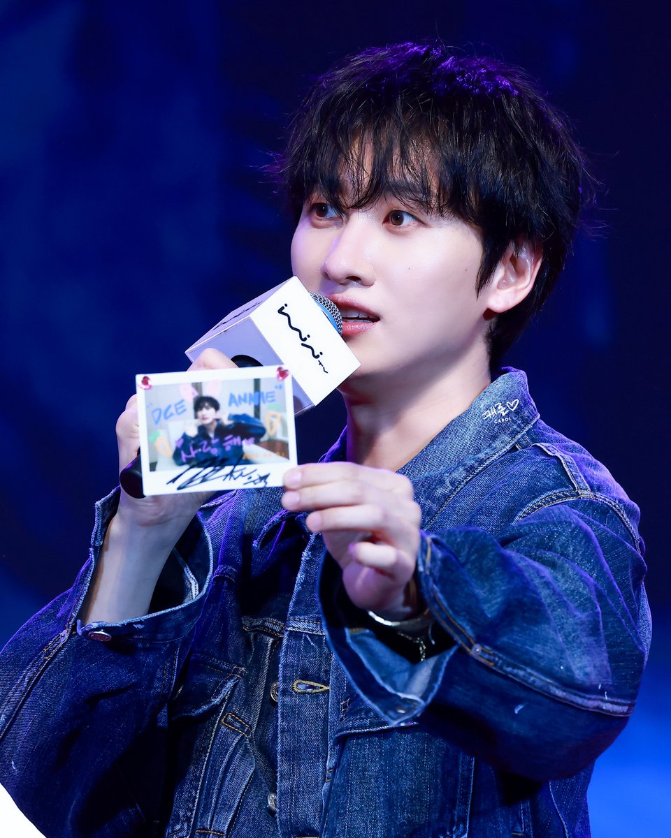 캐롤 💙 tweet media