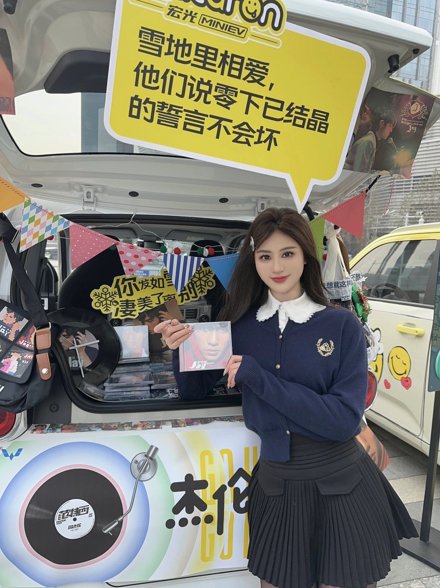 Jlee83637337's tweet image. "From stalling at every light to nailing parallel parks—6 weeks of grit + 1 great coach = 1 license!  #LearnerDriverWin #NewDriverVibes"