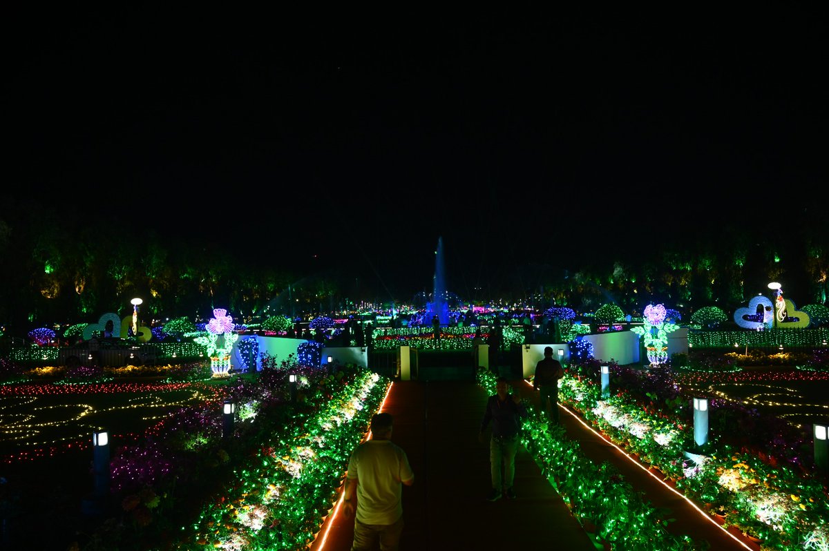 BJNN02's tweet image. टाटा संस के चेयरमैन एन चंद्रशेखरन ने घोषणा की कि टाटा समूह शहर में एडवांस टेक्नोलॉजी के क्षेत्र में ₹11,000 करोड़ का निवेश करेगा।फाउंडर्स डे की पूर्व संध्या पर जुबिली पार्क में यह ऐलान किया गया।#TataGroup #Jamshedpur #AdvancedTechnology #FoundersDay #Jharkhand #tatasteel