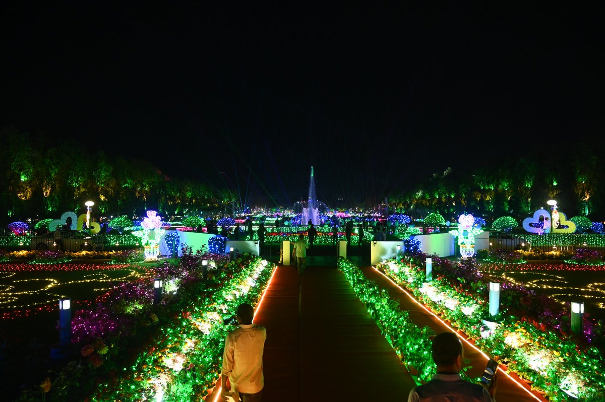 BJNN02's tweet image. टाटा संस के चेयरमैन एन चंद्रशेखरन ने घोषणा की कि टाटा समूह शहर में एडवांस टेक्नोलॉजी के क्षेत्र में ₹11,000 करोड़ का निवेश करेगा।फाउंडर्स डे की पूर्व संध्या पर जुबिली पार्क में यह ऐलान किया गया।#TataGroup #Jamshedpur #AdvancedTechnology #FoundersDay #Jharkhand #tatasteel