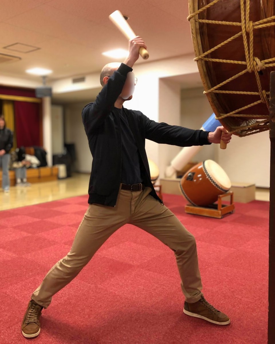 owaridaiko's tweet photo. 海外から来られた方への和太鼓体験を開催👍
いろんな種類の太鼓や打法を体験してもらい、大変喜んでいただけました☺ https://t.co/euJ75iKAkm