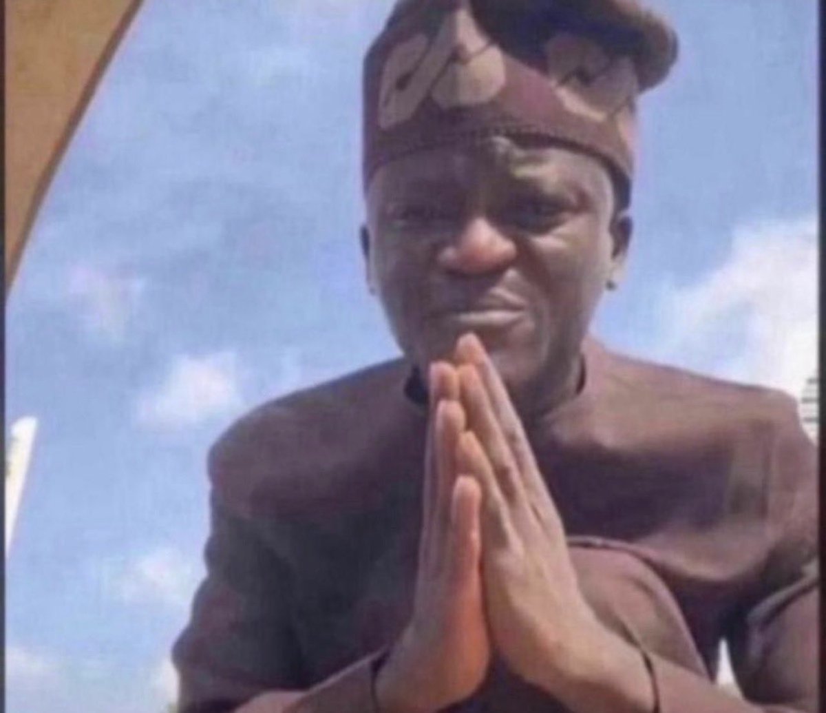 im back on here 
Please follow me I'll follow back let engage each other my old mutuals if you see this im back ejoor 🤲🏽😔