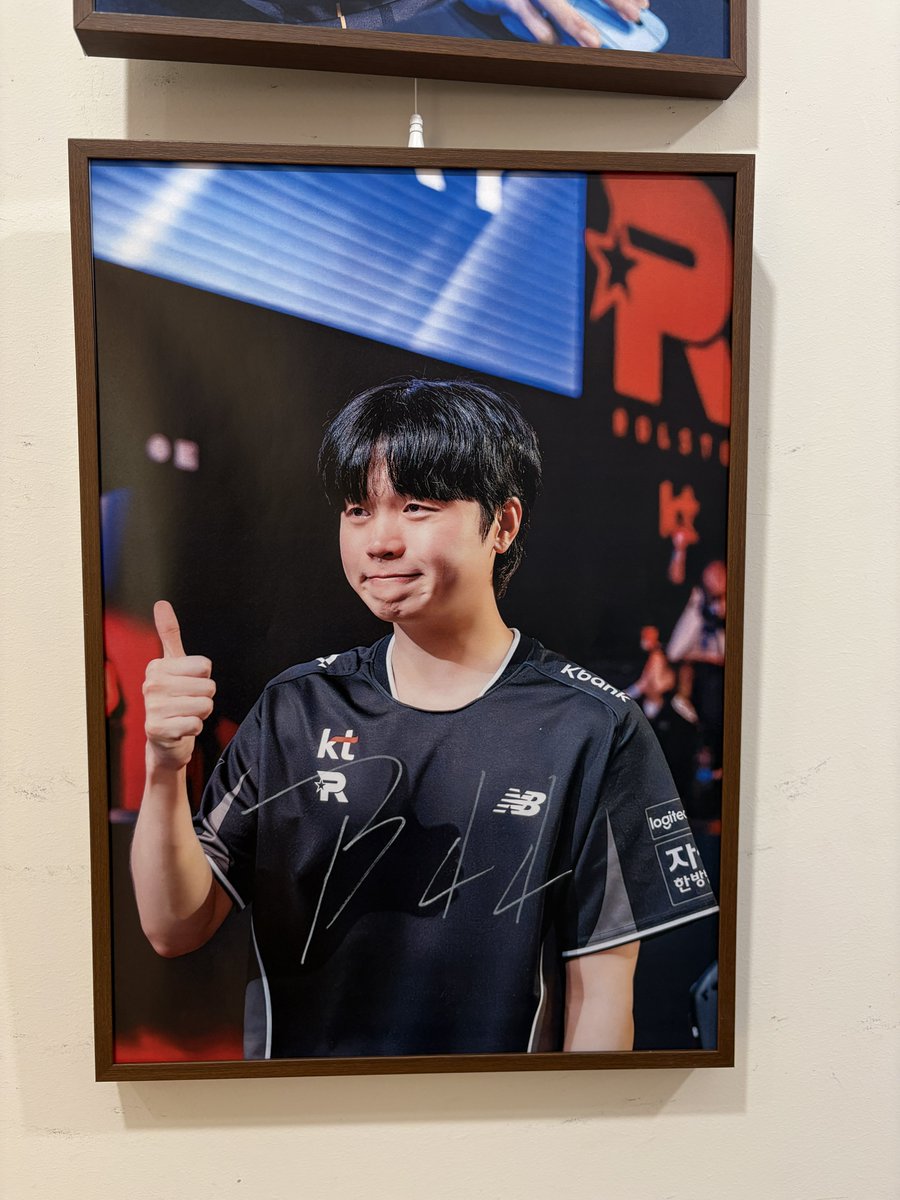 only_boBdd's tweet photo. 너무긔여웠던공간이었어요😆 쿠키가 진짜 와방 귀여워서 이걸 우케 먹어야할지…
#우리의빛_Bdd 
#ToOurLight_Bdd https://t.co/SGq4j8rczx