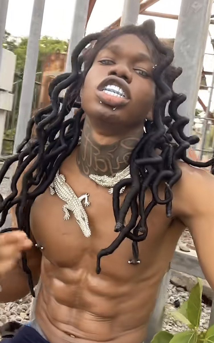 OLAKUNLE🪖 tweet media