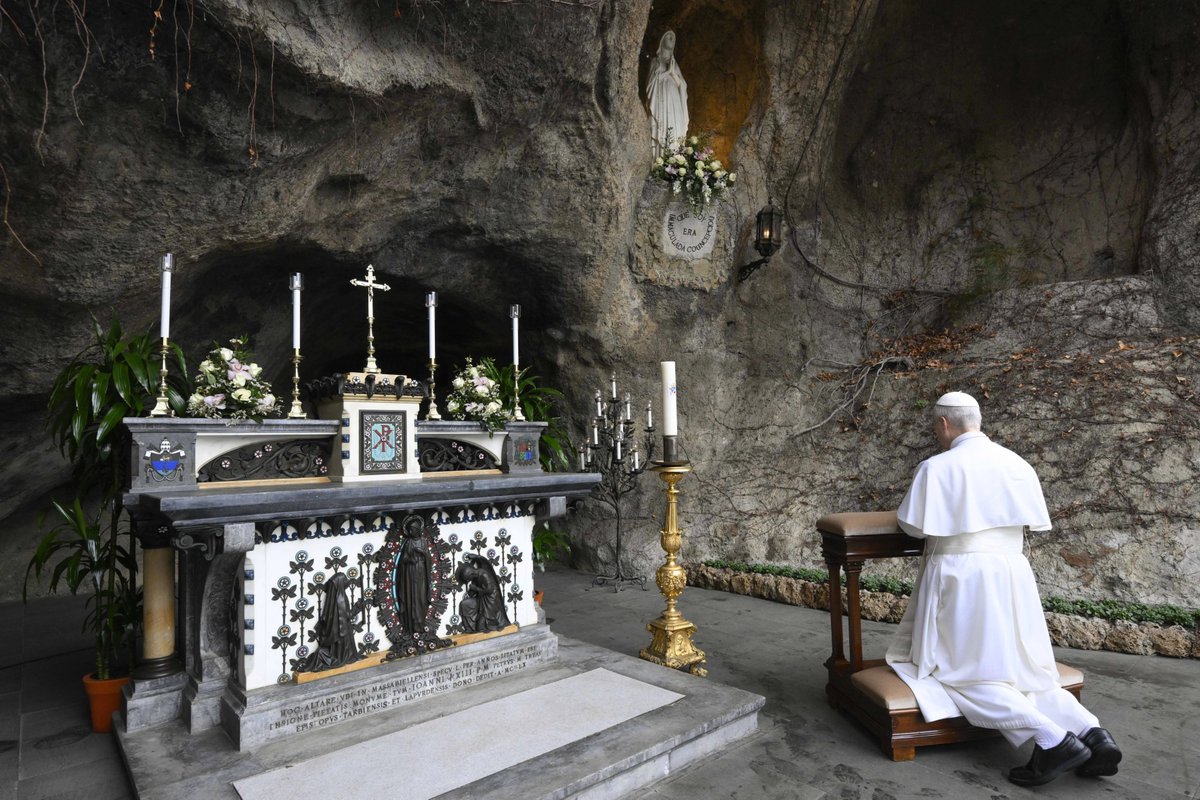 news_vaticano's tweet photo. El Papa pide orar en marzo por el desarme y la paz https://t.co/tIOXjEFMlV https://t.co/IieON2ezqm