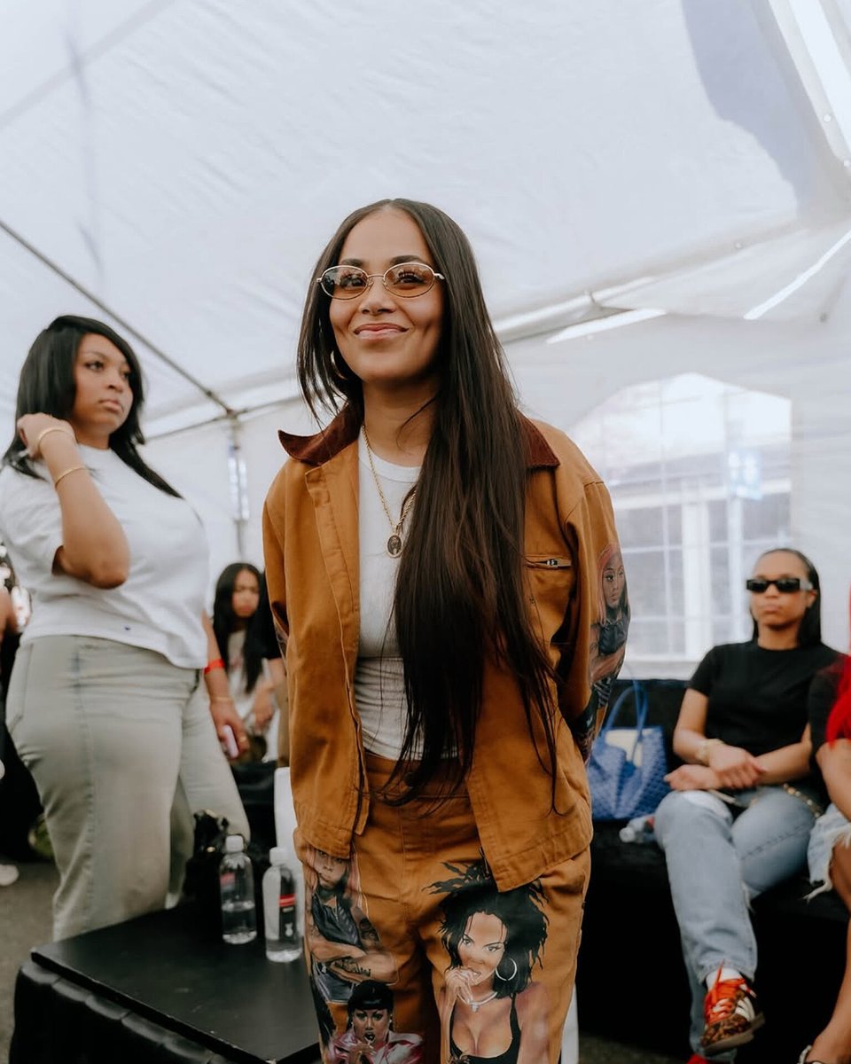 LaurenLondonFP's tweet photo. Lauren London good vibes at Marathon Burger grand opening Long Beach photos taken by:@amanee_muhammad 📸🍔💙🏁#laurenlondon #tmc https://t.co/b81ysHVjiT