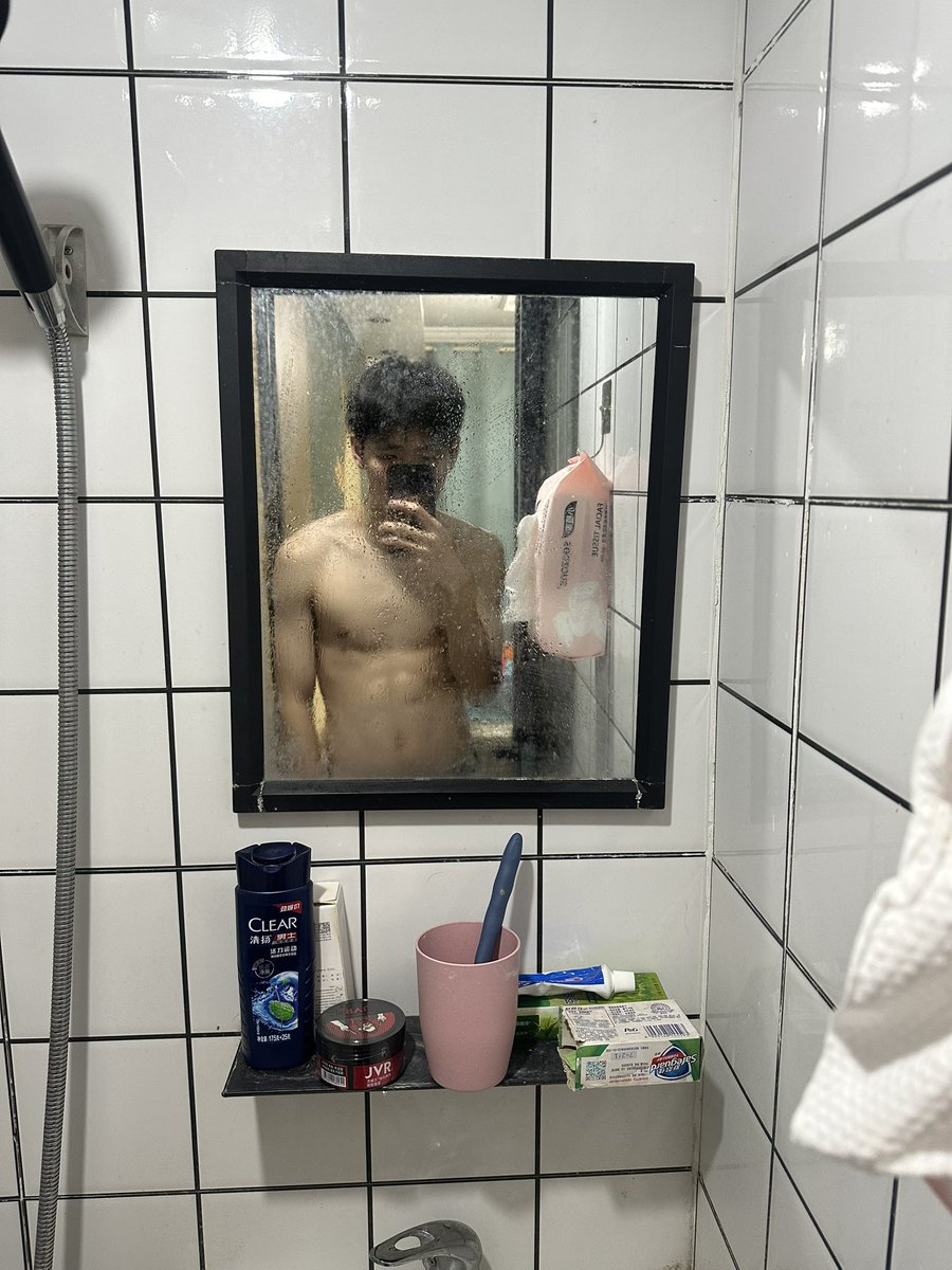 #足球 #体育生 #腹肌 #健身 #帅哥 #男s #肌肉 记录💪🏻📷