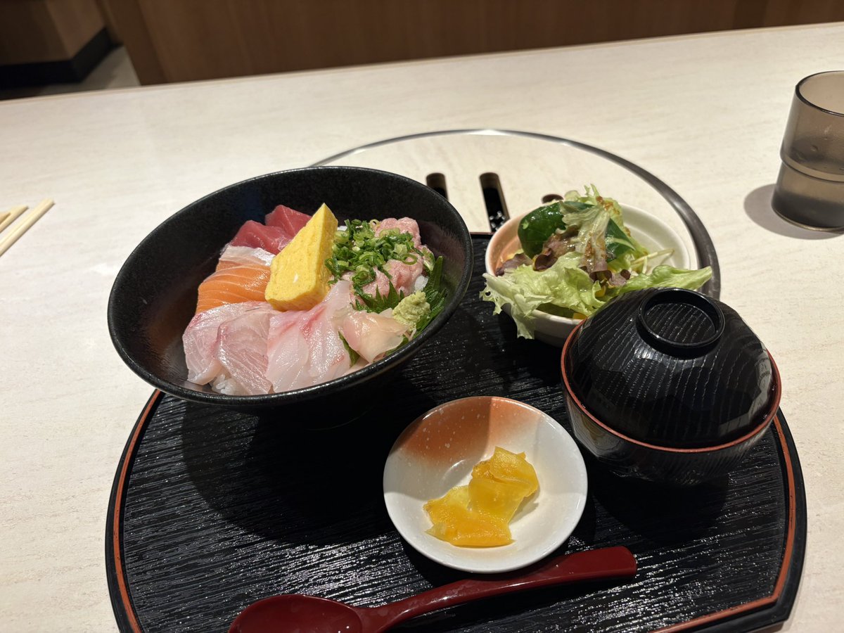 鉄道ビジネスカジュアル公式アカウント tweet media