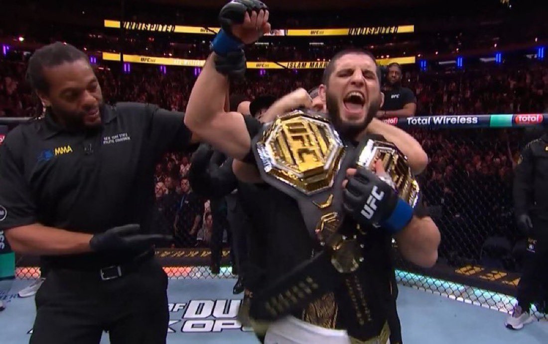 Spinnin Backfist tweet media