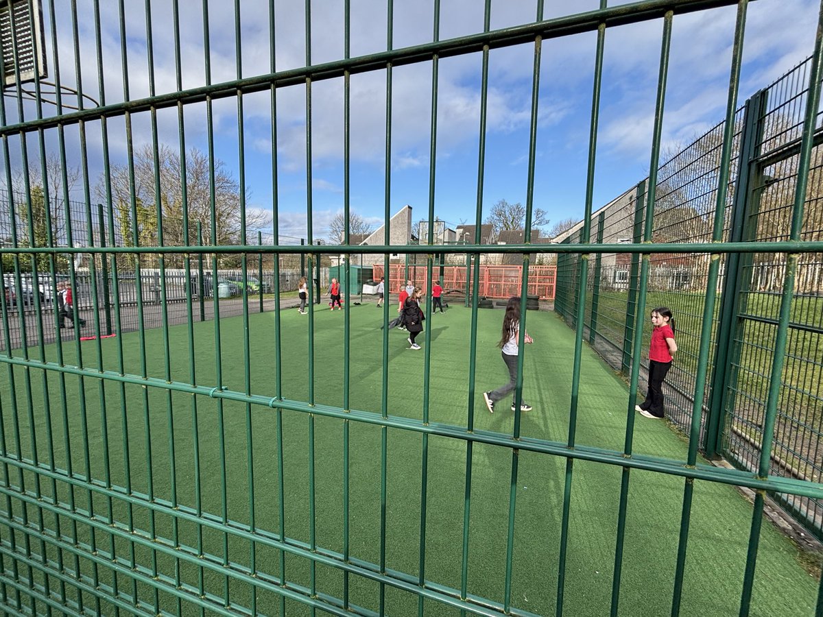 InverkipPrimary's tweet image. Primary 4 are enjoying the brighter days and fresh air after a morning of hard work ✨🫶🏼🥰🙌 #BestTeam #P4Stars