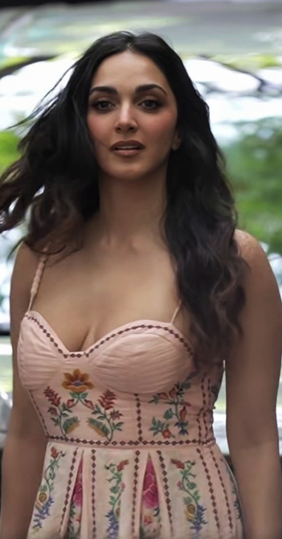 AGlamspot's tweet image. Wait is over #Tabaahi  Releasing ⏰
#KiaraAdvani