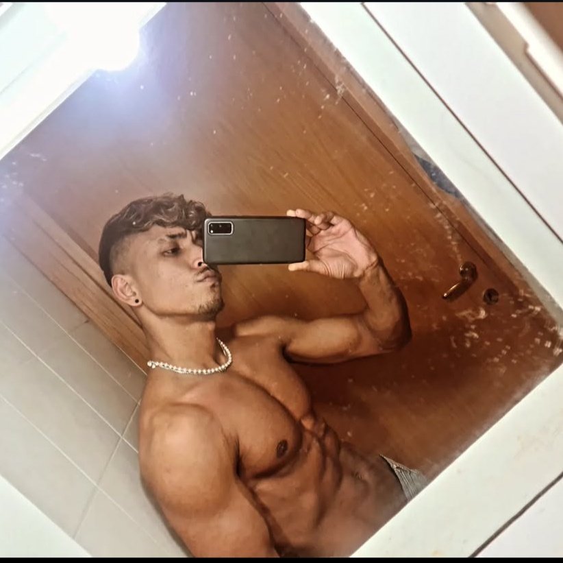 miah_mashu24669's tweet photo. 🇫🇷 Cherche créatrice sur Paris pour collab ! 🗼
Hello ! Je suis à la recherche d'une partenaire sérieuse pour du contenu type Live / Clips (Stripchat & co). 🎥
#ParisCreator #CollabParis #CreateurContenu #LiveParis #StripchatModel #ParisNight #RecruteParis #FranceCreator https://t.co/Hj94NKtzy9