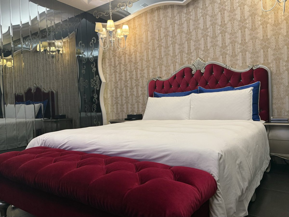 水瓶妹（夫妻主板） tweet media