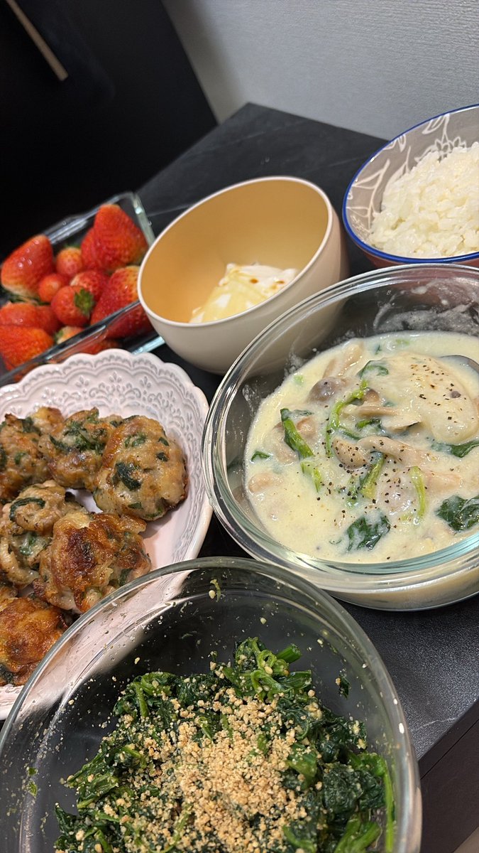 rinachi_bubbles's tweet photo. 最近の独身ロリの暇つぶし
しっかり彼氏いない仕事人間すぎるし趣味ないからずっと料理してるwww
#りなち飯 https://t.co/HfTWKBNosz