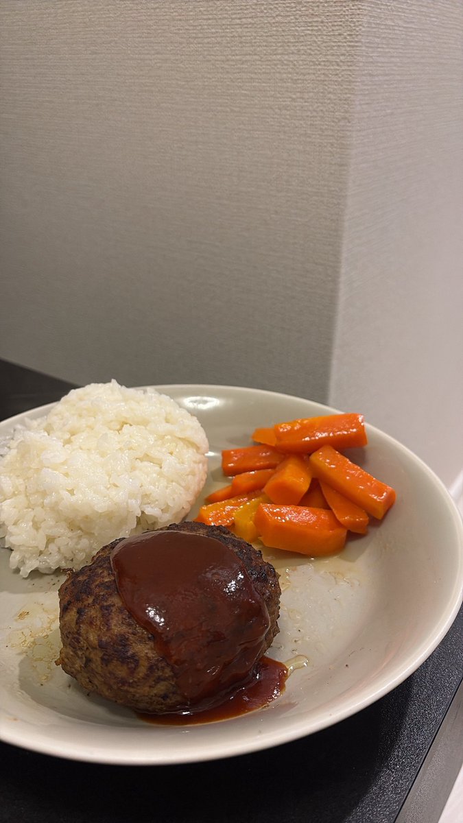 rinachi_bubbles's tweet photo. 最近の独身ロリの暇つぶし
しっかり彼氏いない仕事人間すぎるし趣味ないからずっと料理してるwww
#りなち飯 https://t.co/HfTWKBNosz