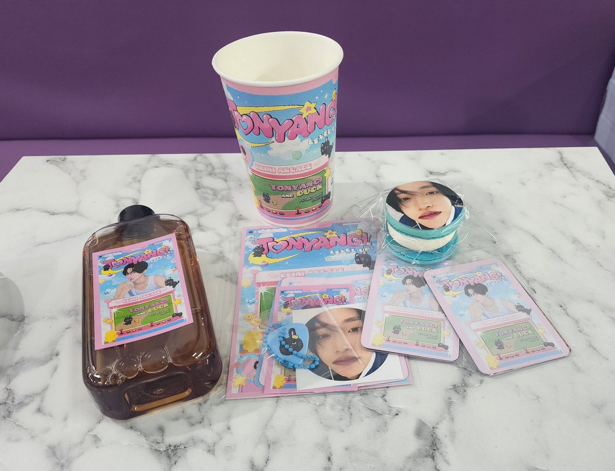 chyahee's tweet photo. 🄱🄱🄸🄽🄸 🄰🅁🄲🄰🄳🄴
▶토냥이 생일 스테이지◀
—— START GAME ——

아기자기하고 귀여웠던 카페🧡

#TONYANGI_LEVEL_UP https://t.co/nmHkdJBU05