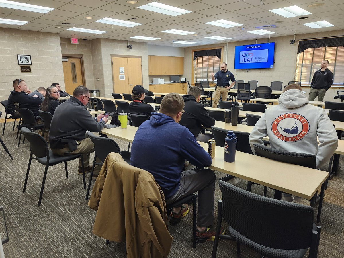 Littleton Police tweet media