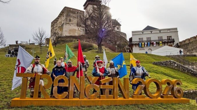 REBECCA HAY tweet media