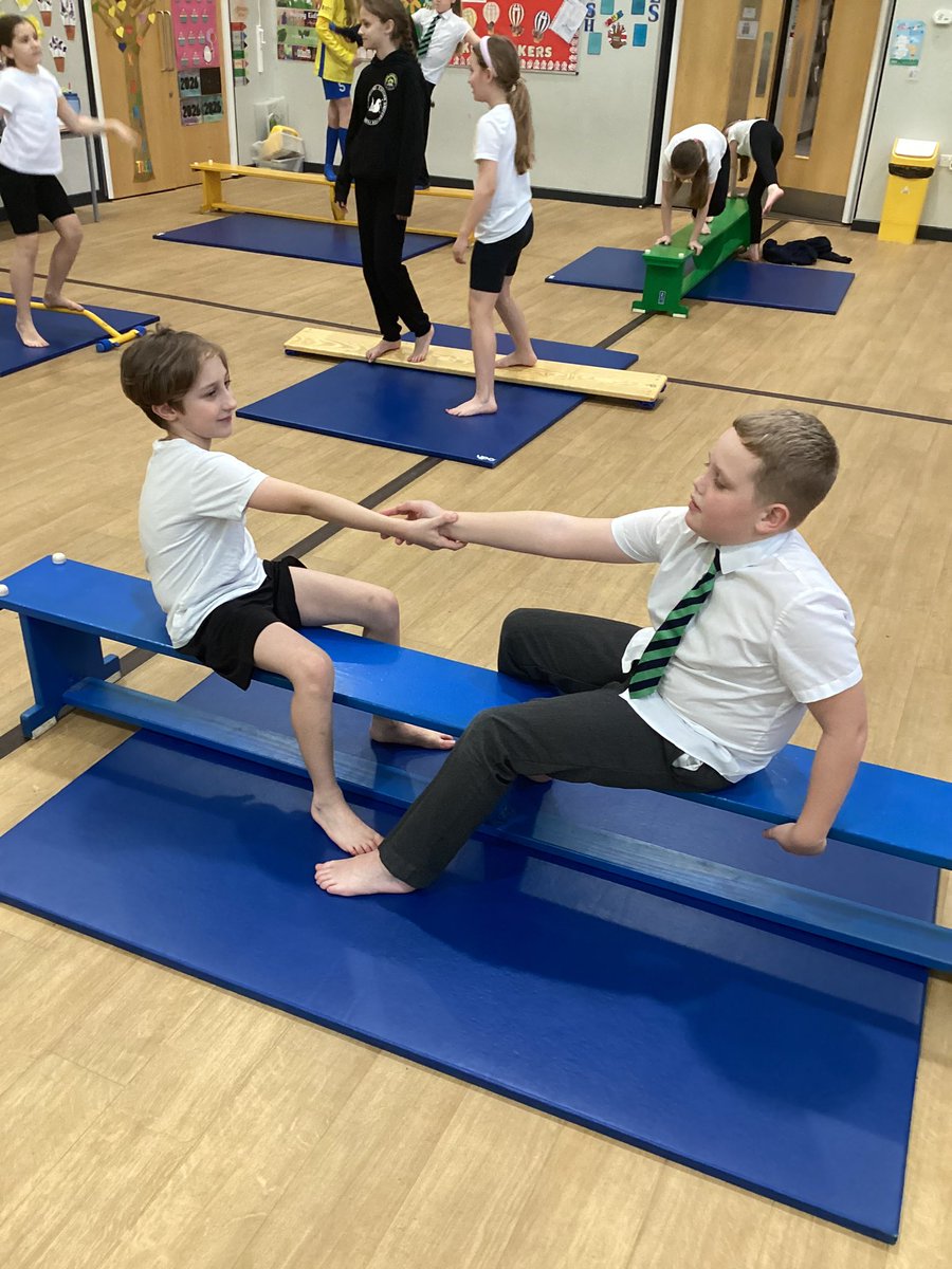 Mr Abnett tweet media