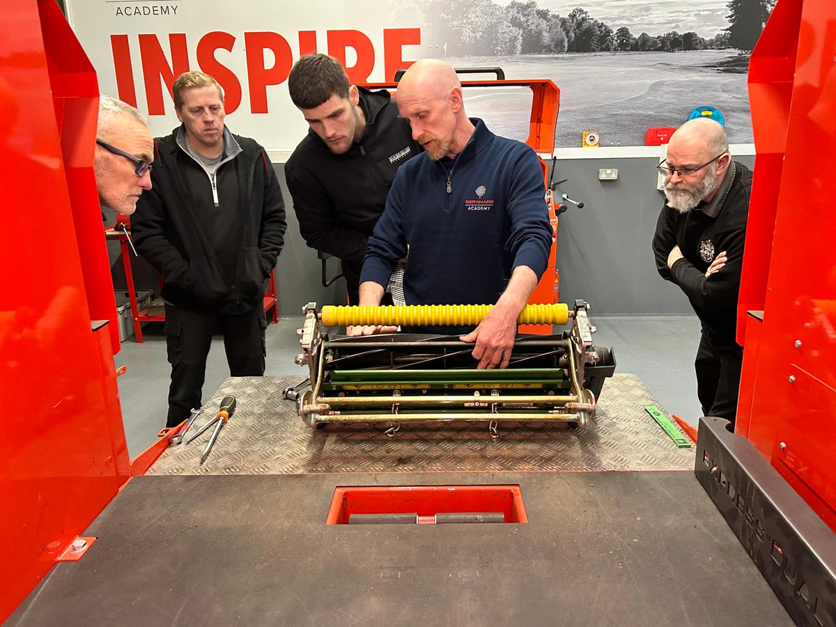 Bernhard Academy tweet media