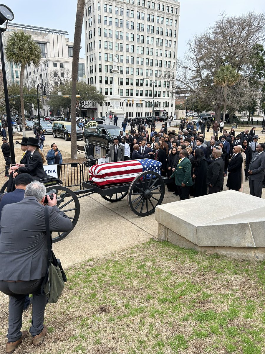 Michael White tweet media