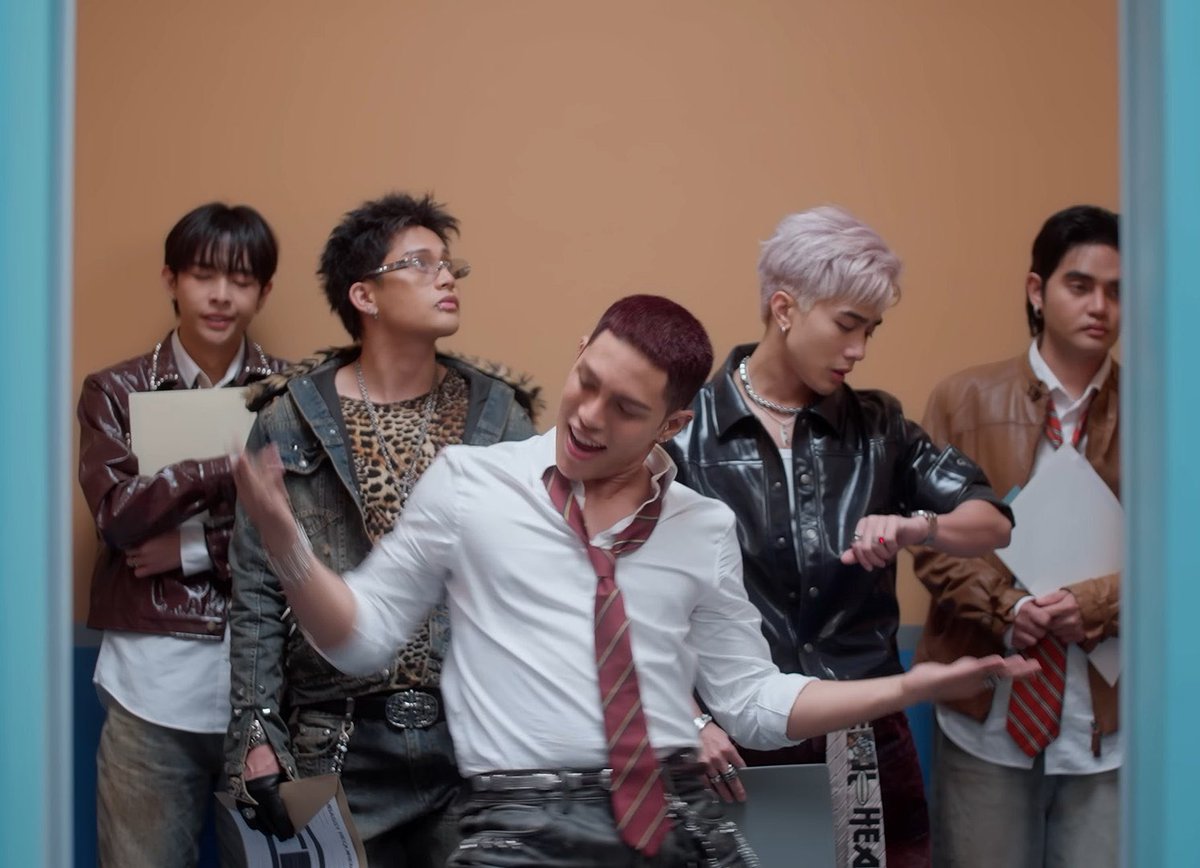 SB19’s ‘VISA’ Music Video has climbed to #56 on YouTube Music Worldwide. 

It is currently charting in 4 countries.

<a href="/SB19Official/">SB19 Official</a> #SB19