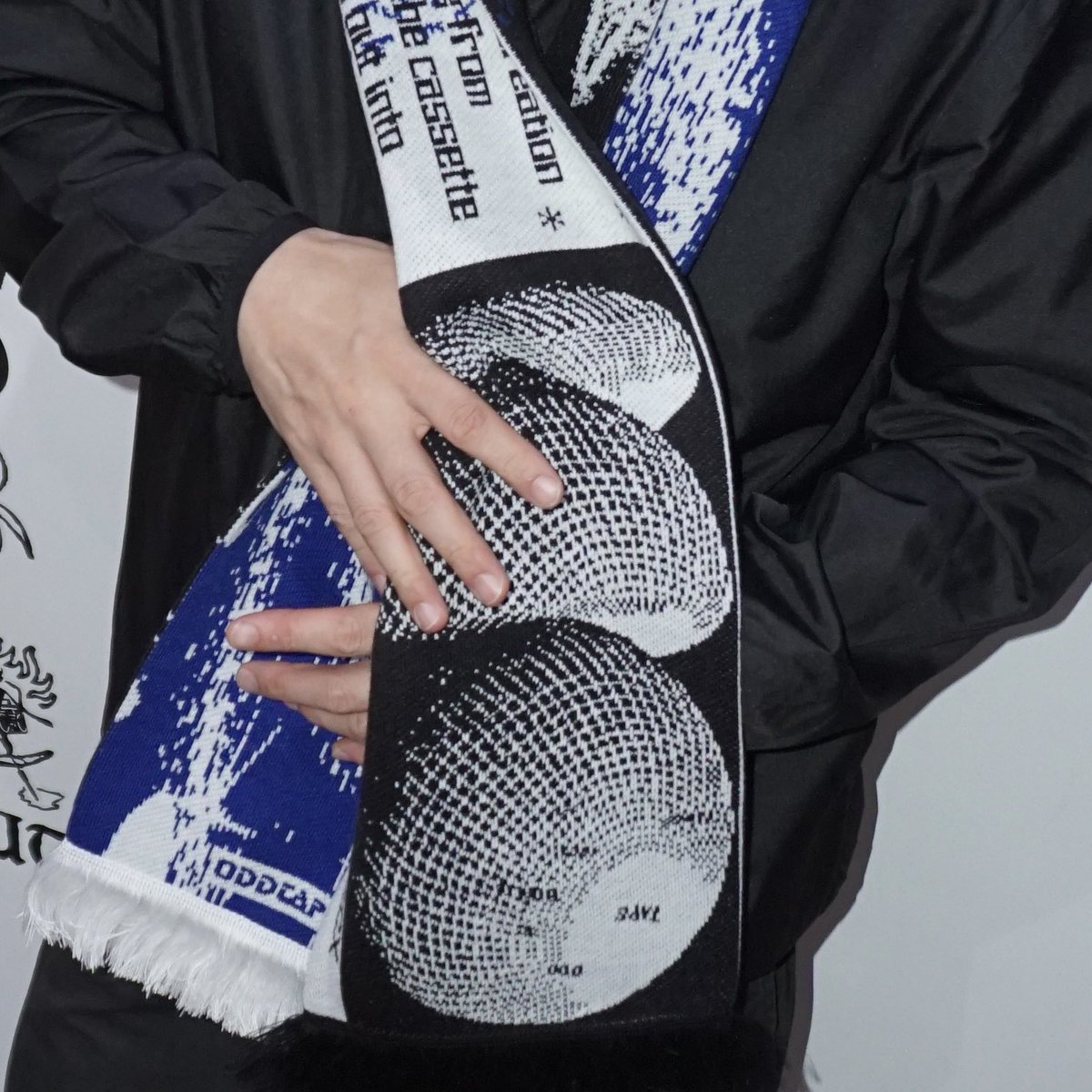 TapeOdd's tweet image. 🌐

NEW AGE / BEYOND THE CORE SCARF - ODD TAPE DUPLICATION

Manufacturing : @cornerprinting3 
________________________

渋谷PARCO / 戸田公園店 /  ONLINE SHOPでお買い求めいただけます 

#cassettetape
#oddtapeduplication
#SCARF

oddtape.com/products/odd-t…