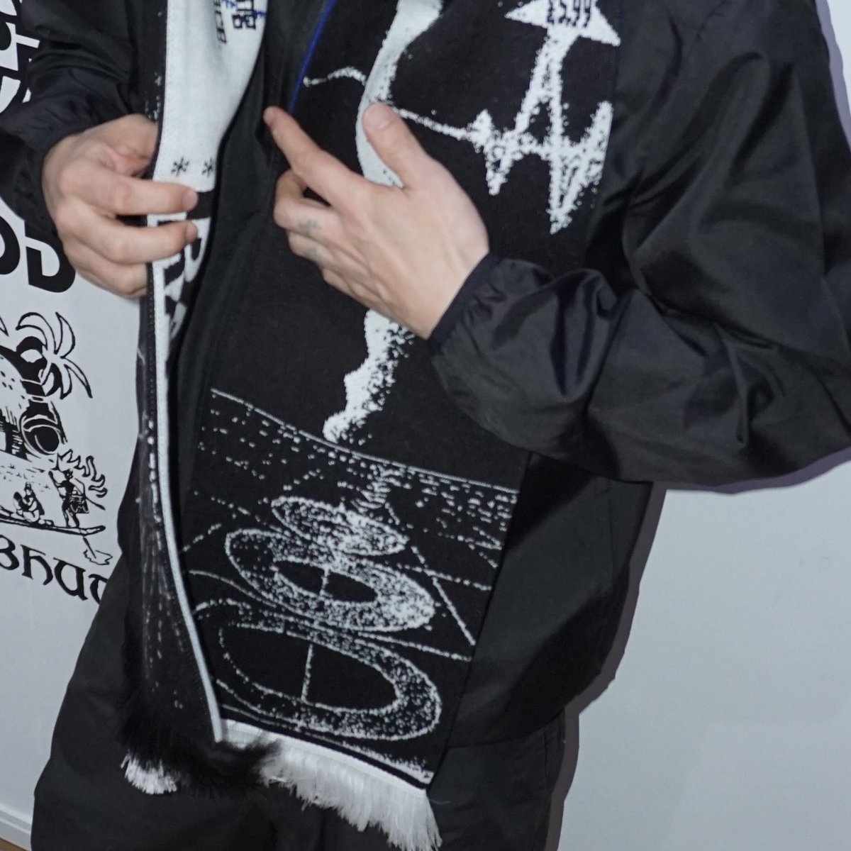 TapeOdd's tweet image. 🌐

NEW AGE / BEYOND THE CORE SCARF - ODD TAPE DUPLICATION

Manufacturing : @cornerprinting3 
________________________

渋谷PARCO / 戸田公園店 /  ONLINE SHOPでお買い求めいただけます 

#cassettetape
#oddtapeduplication
#SCARF

oddtape.com/products/odd-t…