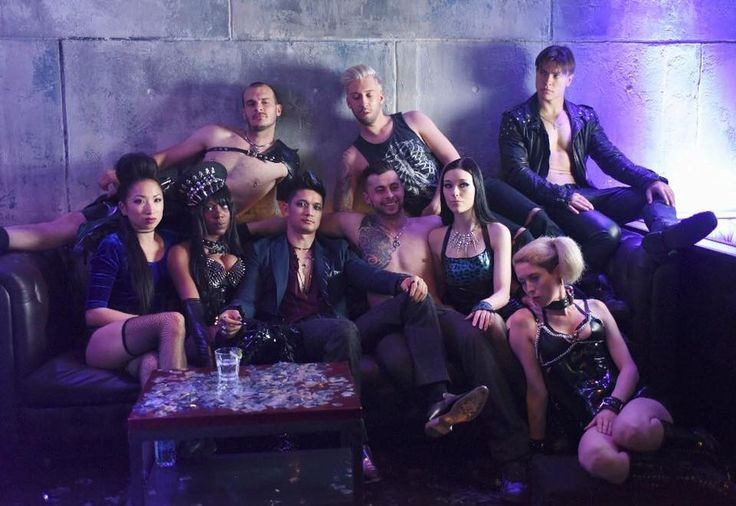 justarando70354's tweet image. like reneissance painting #magnusbane #shadowhunters