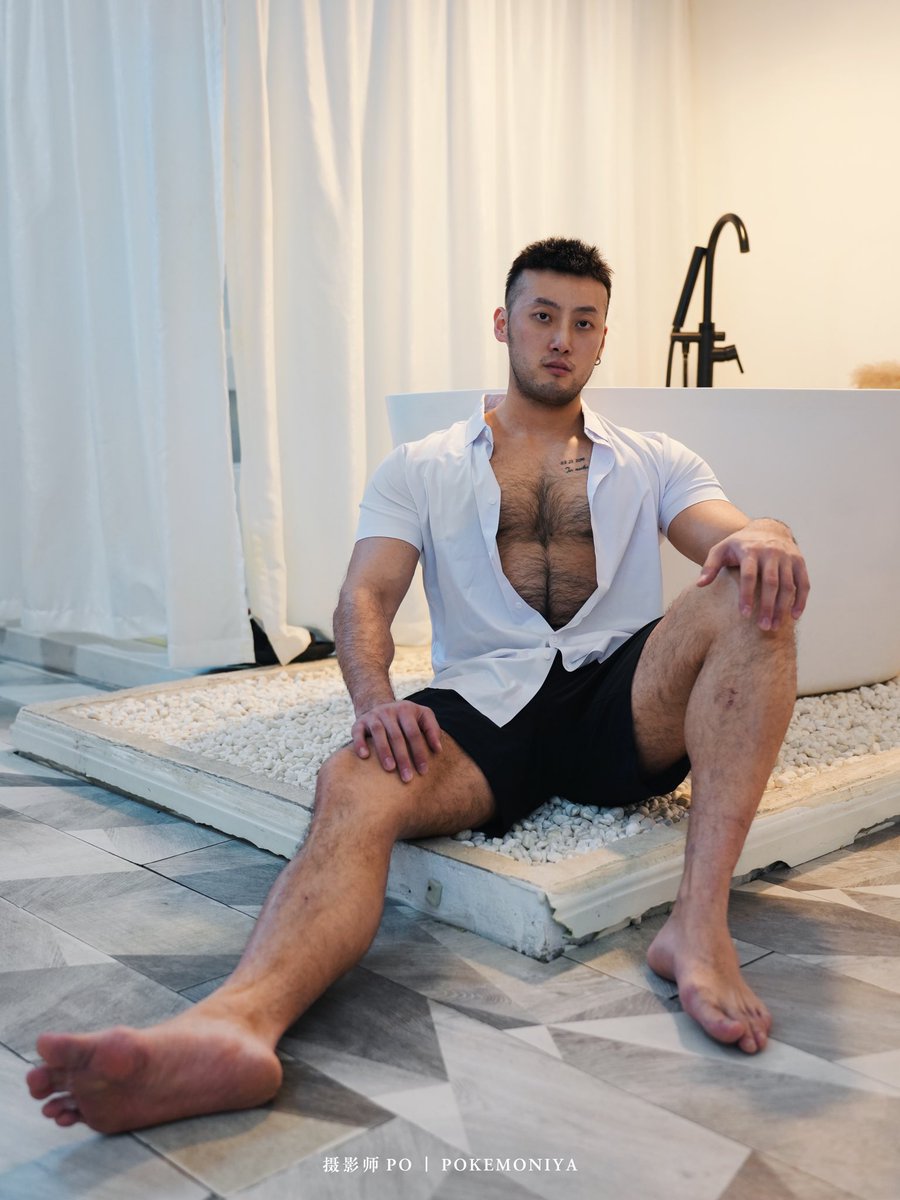 pokemoniya's tweet photo. 多毛小哥哥
clothes @toxictaobao 

#天津约拍 #男色 #男孩 #男 #men #hotguy #hotman #hunk #HUNK_CHANNEL #男私房 #男生写真 #muscles #hotbods #hotboys #tianjin #hotmen https://t.co/OYf8nwXFfO