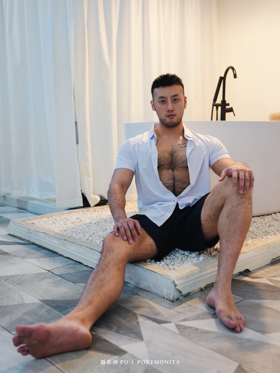 pokemoniya's tweet photo. 多毛小哥哥
clothes @toxictaobao 

#天津约拍 #男色 #男孩 #男 #men #hotguy #hotman #hunk #HUNK_CHANNEL #男私房 #男生写真 #muscles #hotbods #hotboys #tianjin #hotmen https://t.co/OYf8nwXFfO