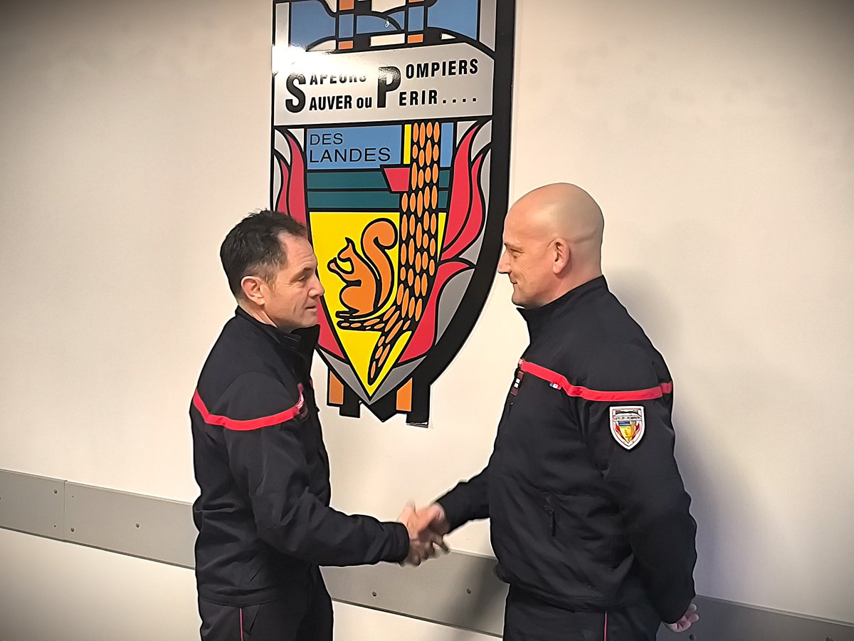 Sapeurs-pompiers 40 tweet media