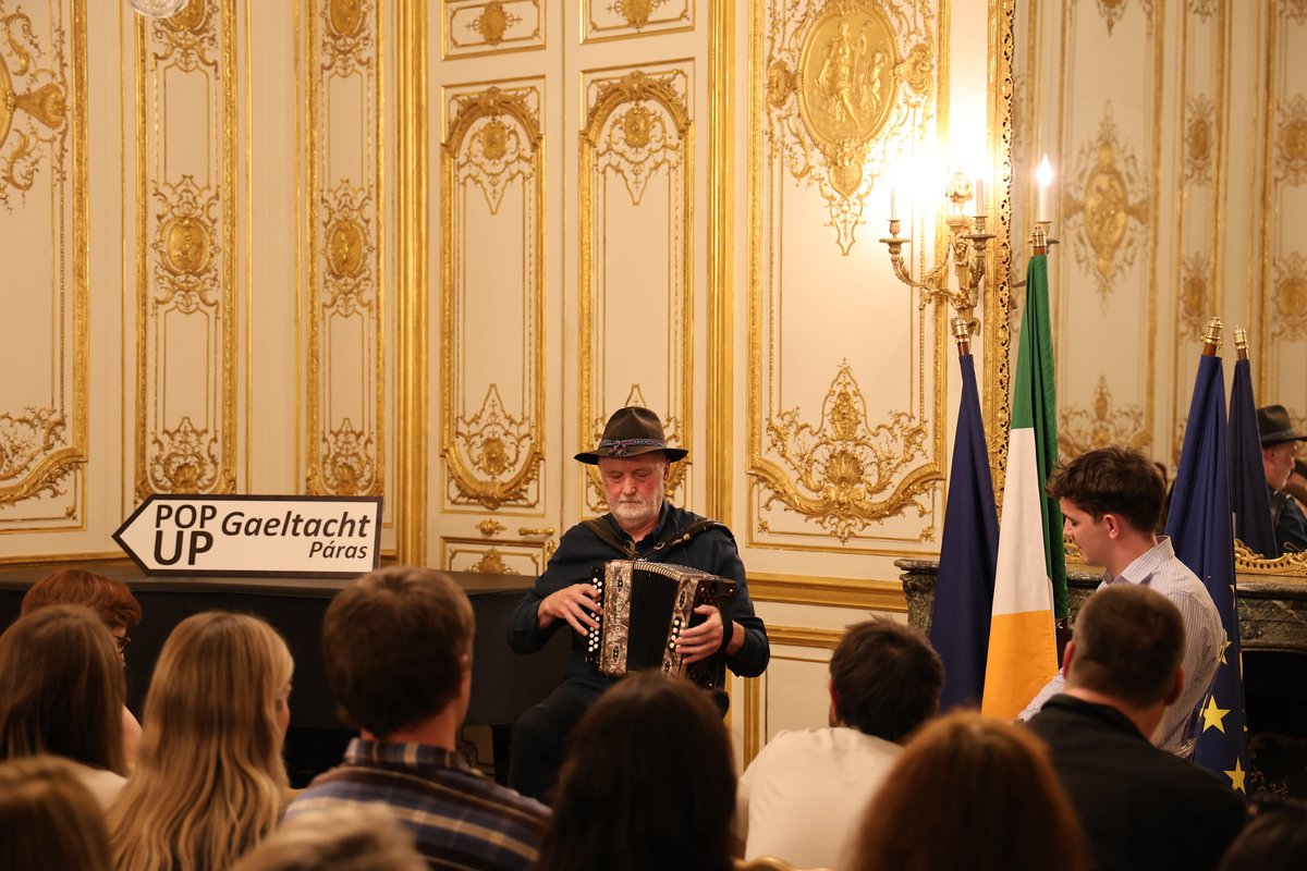 Irish Embassy Paris tweet media