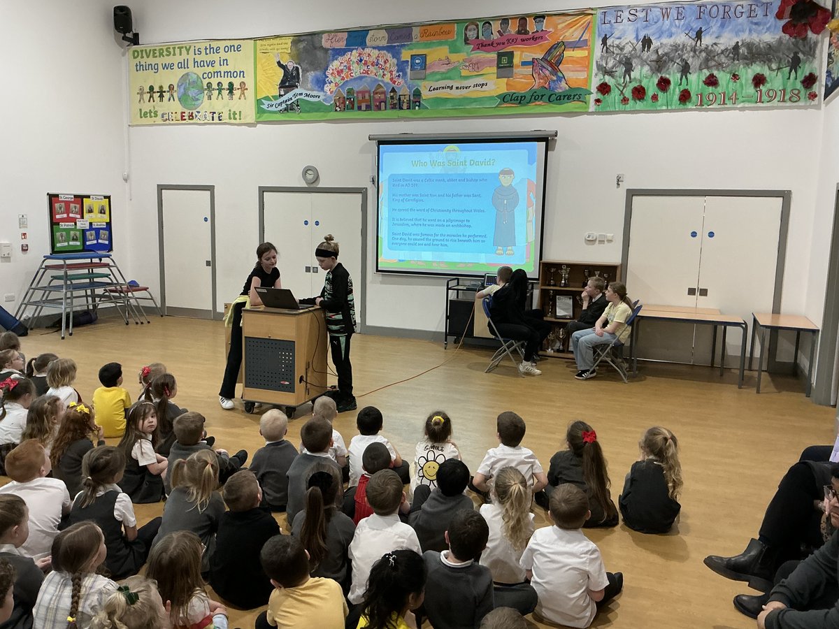 Our House and Vice Captains demonstrating our value of ‘Be Responsible’ by delivering today’s assembly about St David’s Day. 🏴