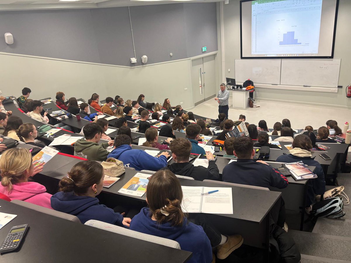 The Tuition Centre tweet media