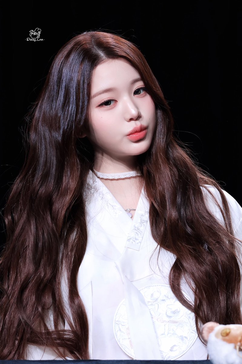 lVE_LOVEIVE's tweet photo. 26.03.02
#아이브 #IVE #장원영 #JANGWONYOUNG #원영 #WONYOUNG #ウォニョン #READYTO8 https://t.co/AWxi06stVU