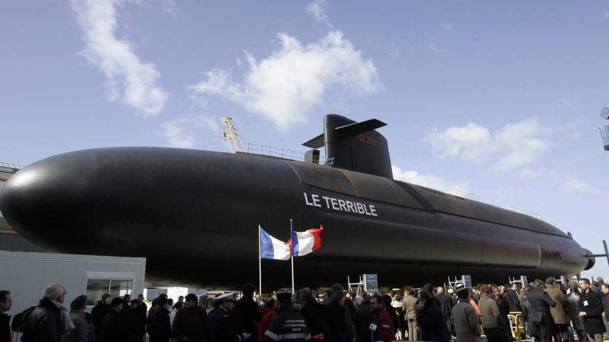 🇫🇷☢️⚡️- France announces they will increase the number of nuclear weapons, and will no longer disclose how many it has.